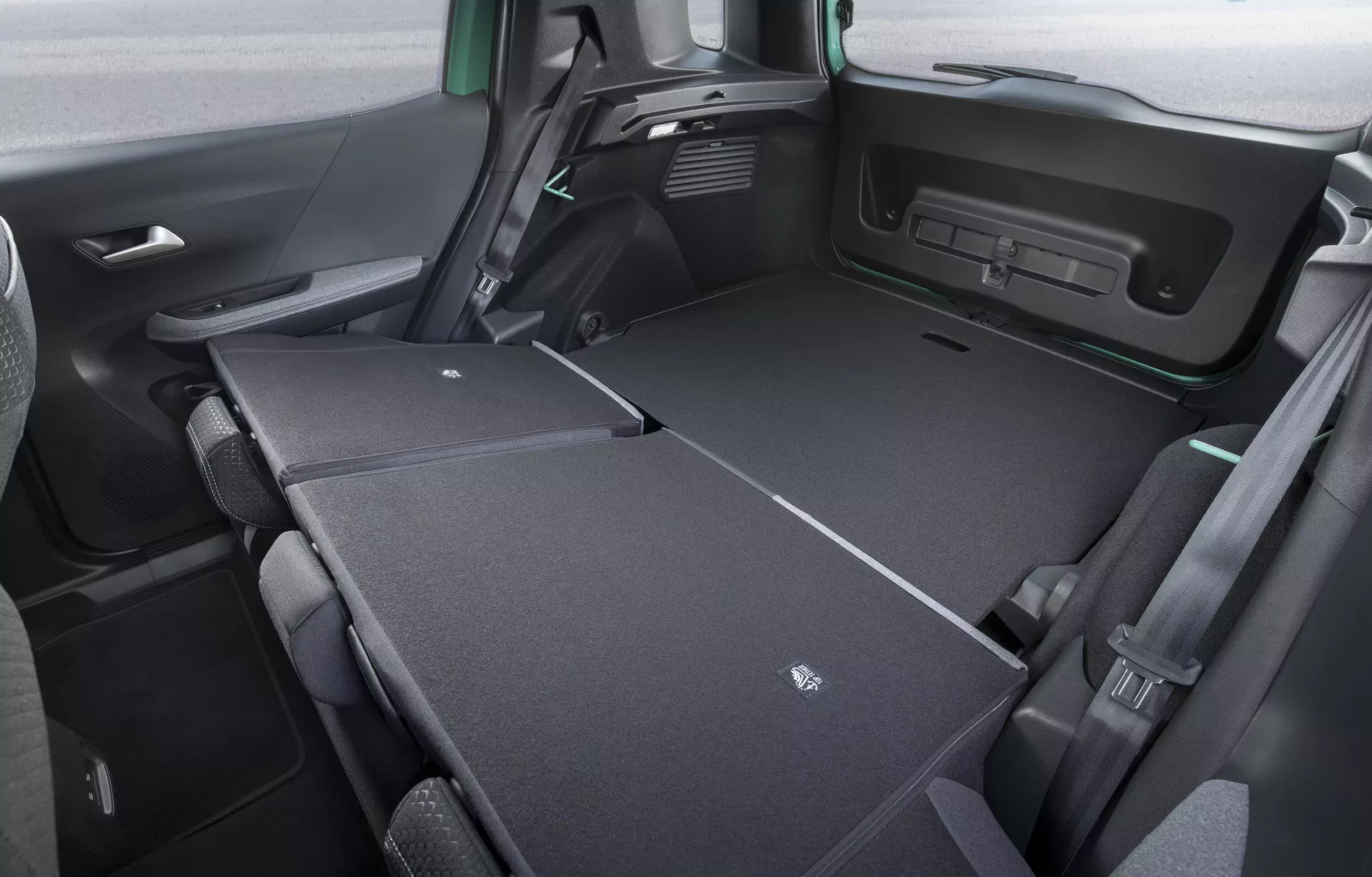 nowy Opel Frontera Hybrid