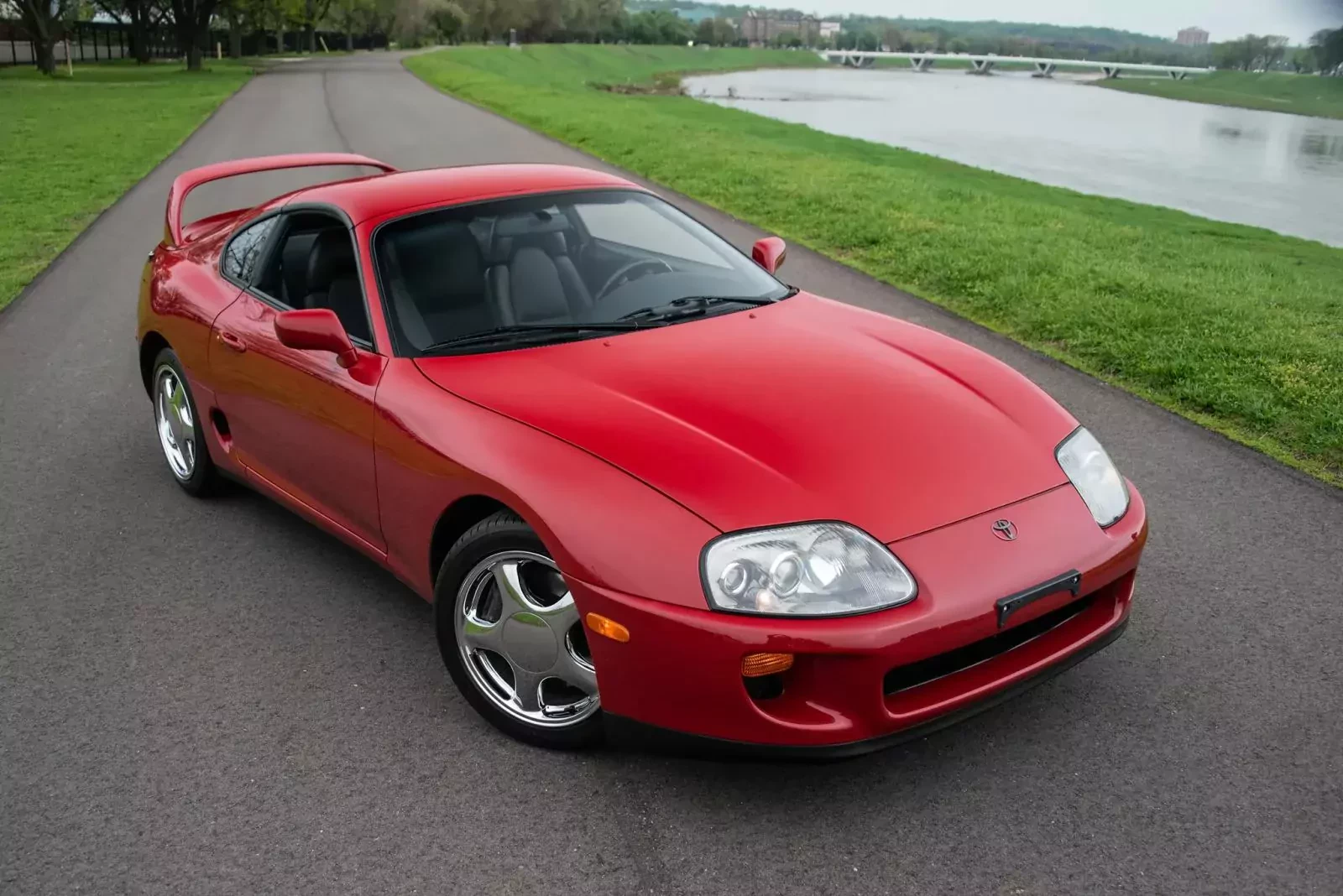 toyota-supra-zyskuje-na-wartosci