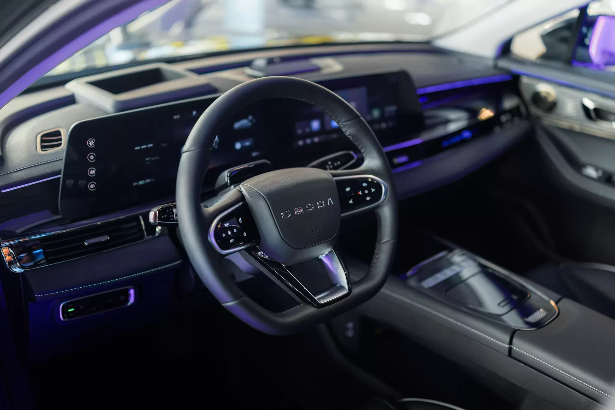 Nalot Polaków na salony Omoda & Jaecoo. choćby dealerzy MG nie mieli tylu chętnych na chińskie SUV-y