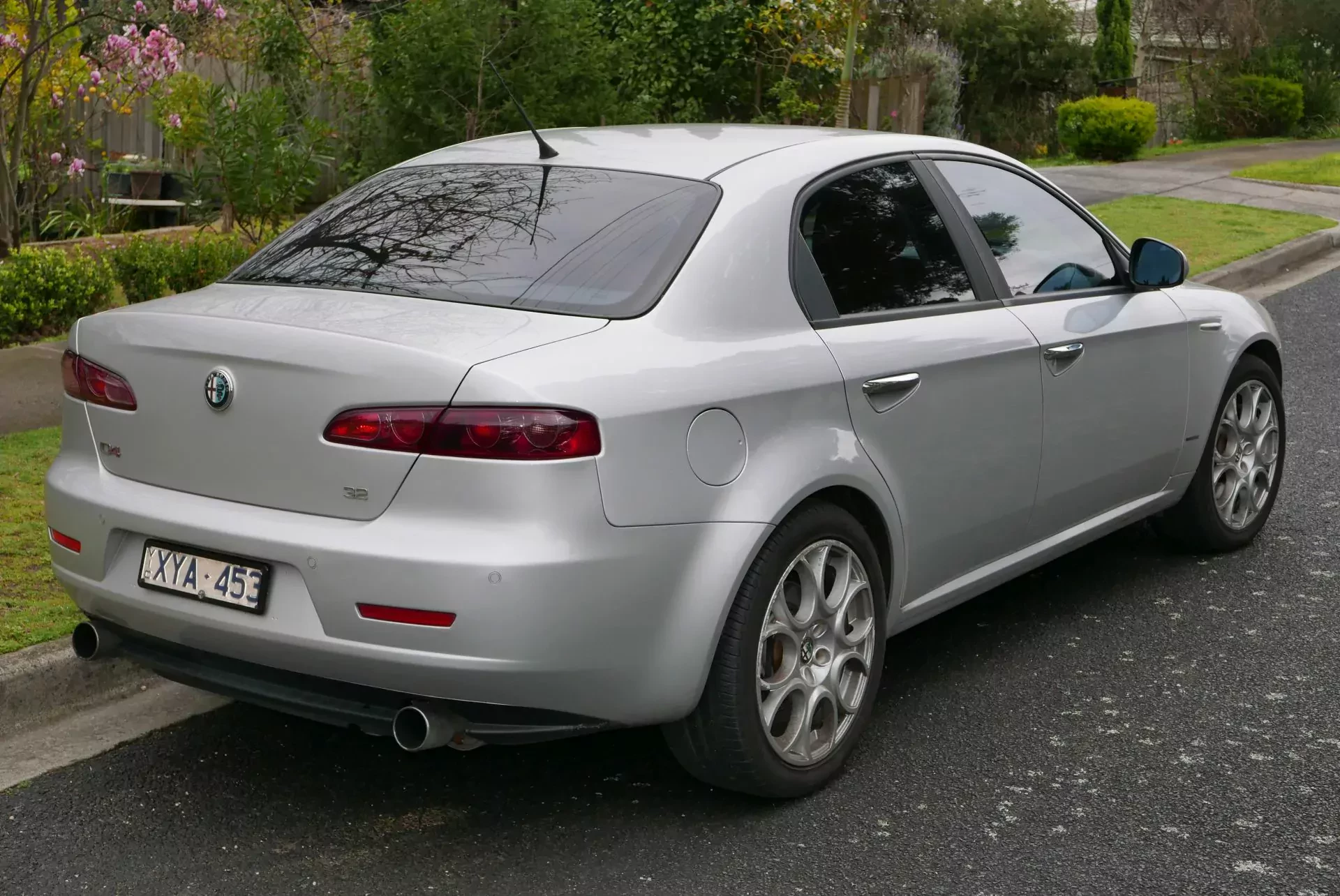 Alfa Romeo 159 silnik cena spalanie moc osiągi benzyna diesel opinie oceny