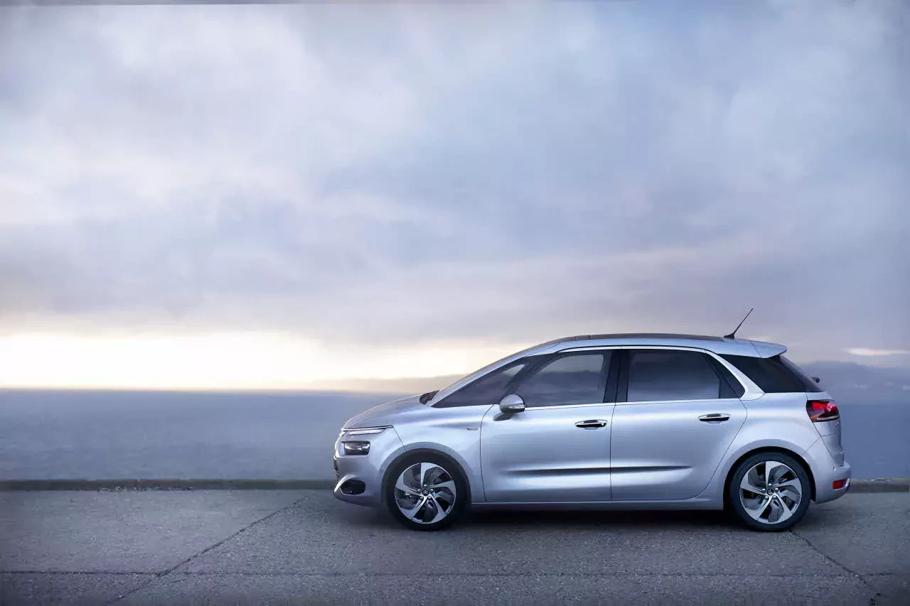 Citroen C4 Picasso minivan silnik cena spalanie moc osiągi opinie zalety wady