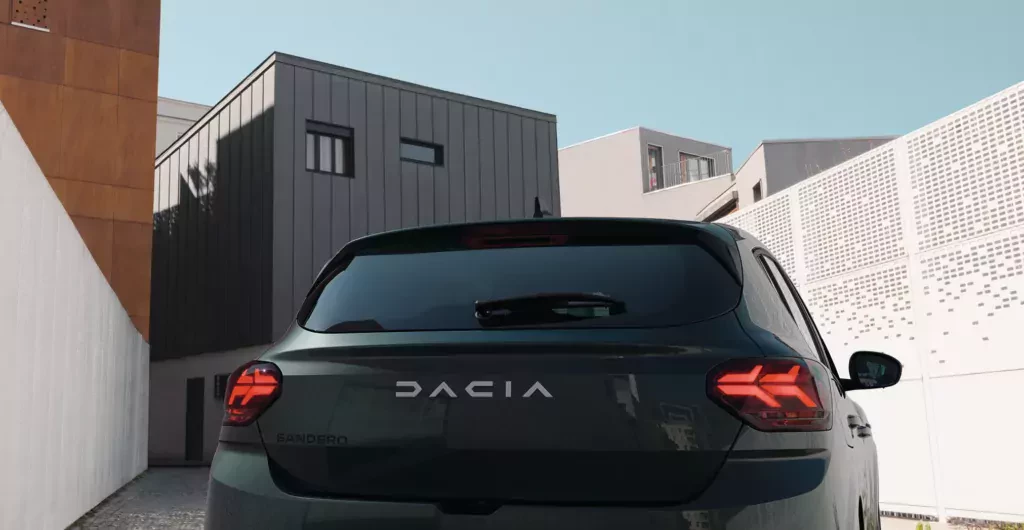 Nowa Dacia z cennikiem poniżej 57 tys. zł zdemolowała tu konkurencję. choćby chiński SUV za grosze musi się przed nią ukorzyć