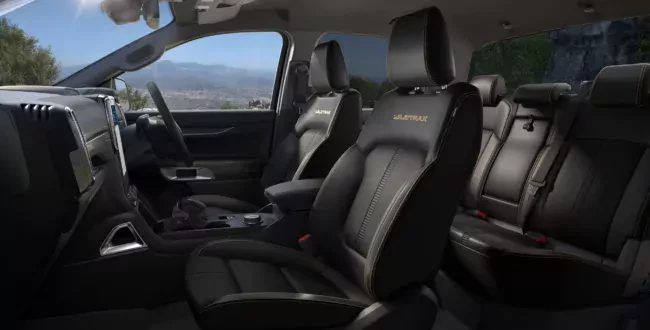 Ford Ranger Wildtrak wnętrze
