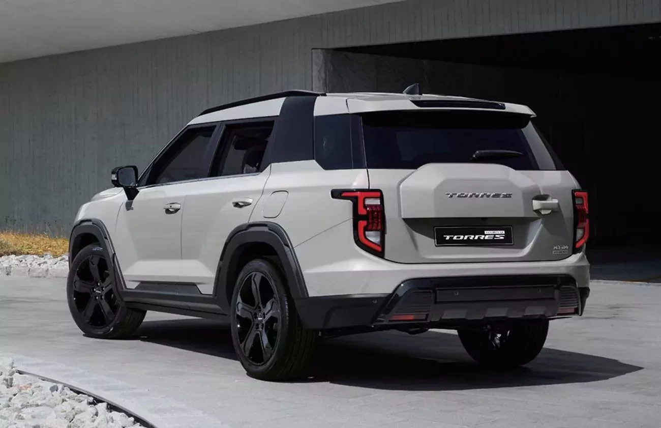 KGM Torres Dual-Tech Hybrid SUV
