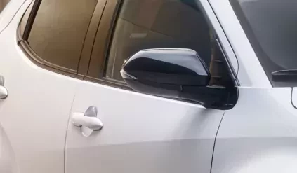 Japońska wersja Toyoty Yaris Mazda 2 Hybrid MY2024