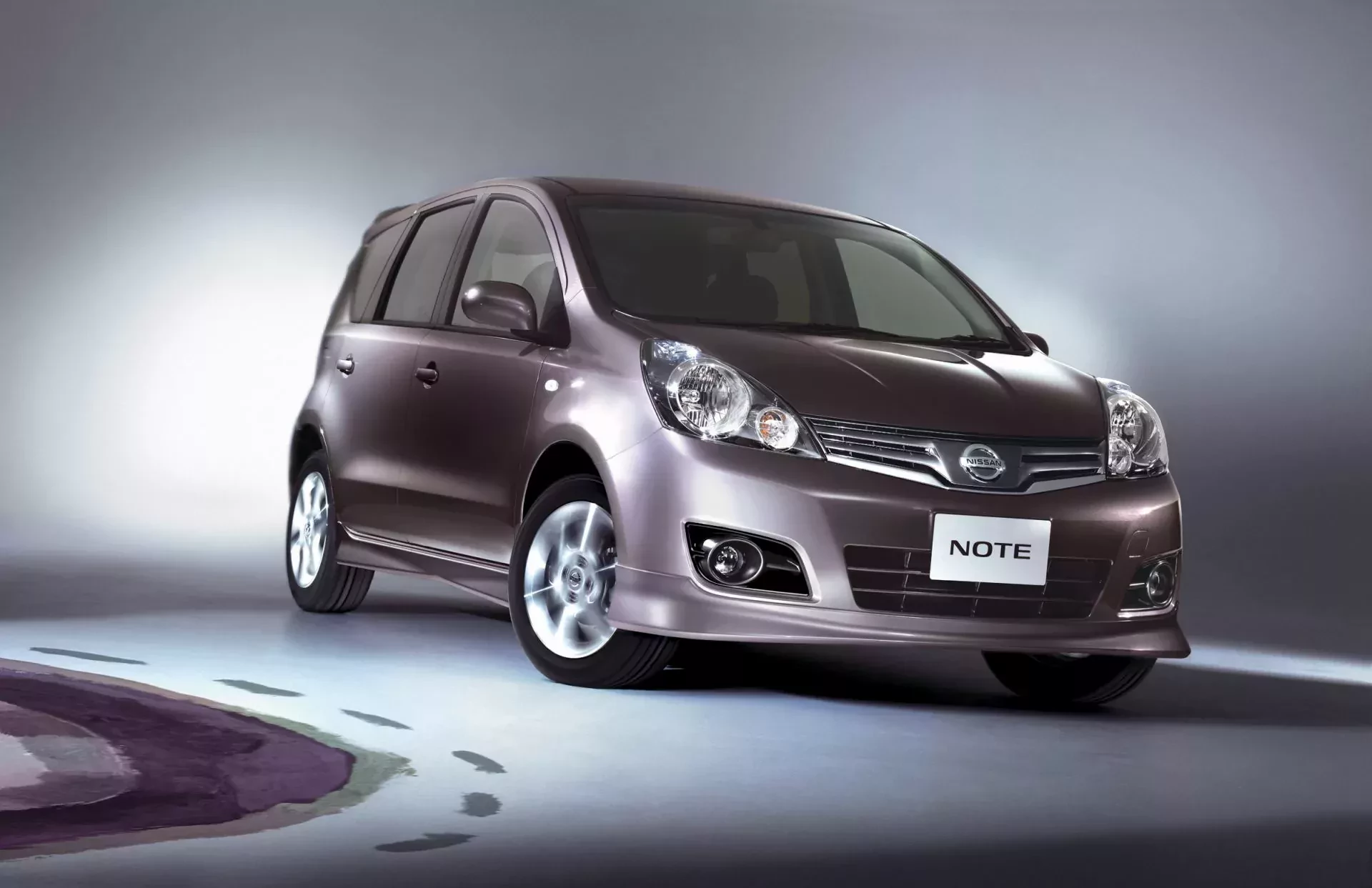 Nissan Note rodzinny minivan silnik cena spalanie moc zalety wady opinie oceny