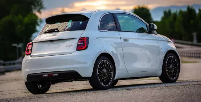 Nowy Fiat 500 Hybrid 2026