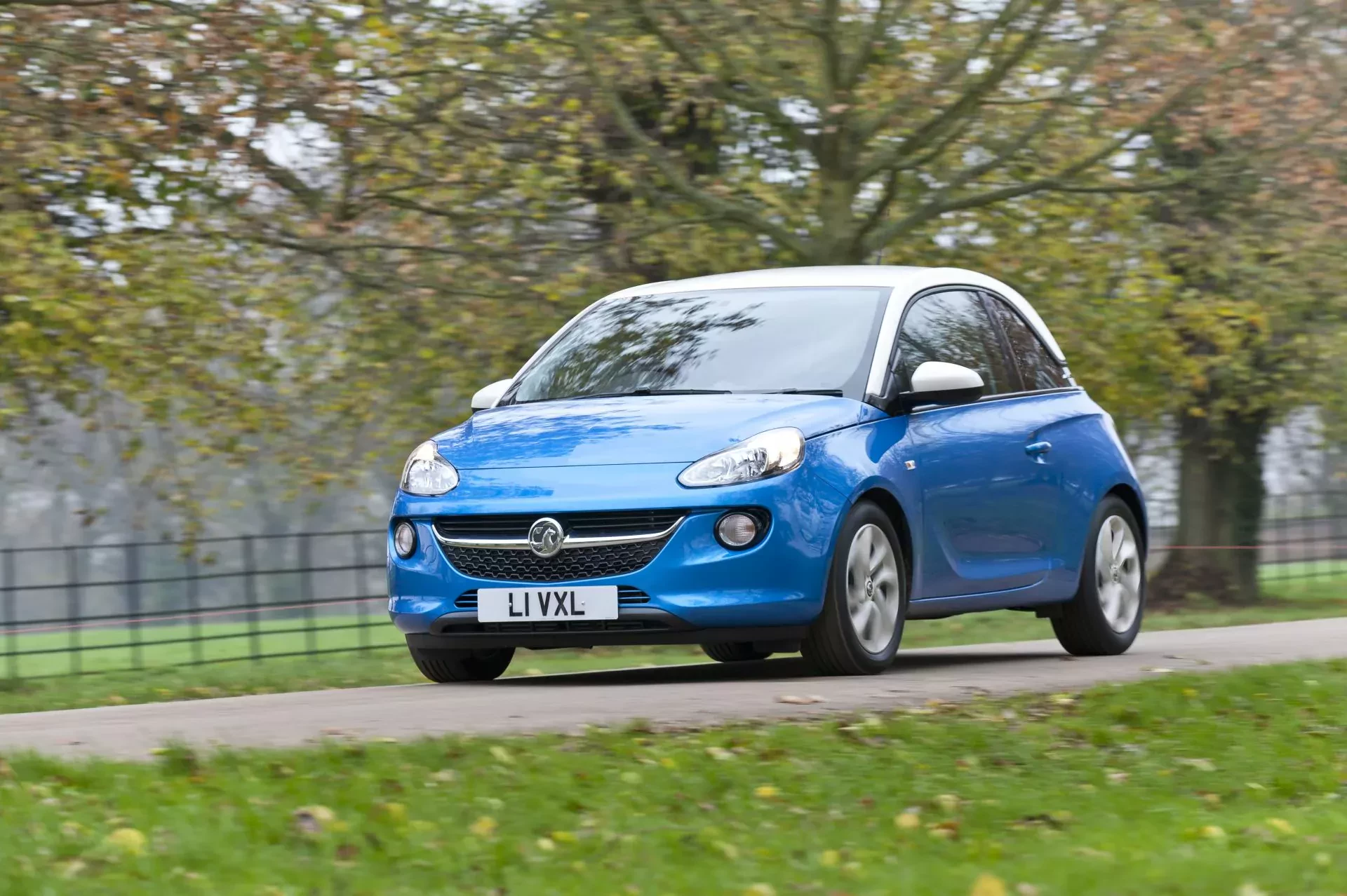 Opel Adam silnik cena ceny spalanie benzyna opinie oceny