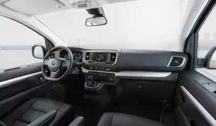 Opel Zafira minivan ceny silnik rocznik diesel benzyna opinie oceny cena zalety