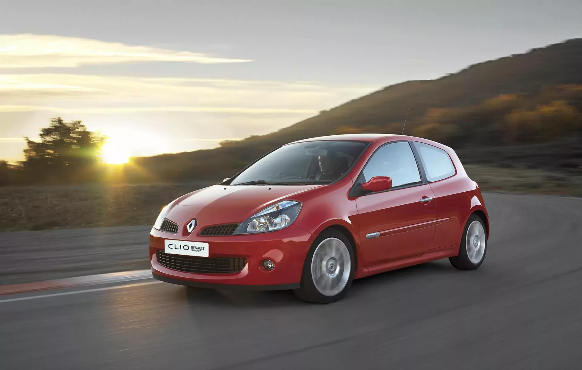 Renault Clio silnik cena spalanie ceny używane opinie wady zalety