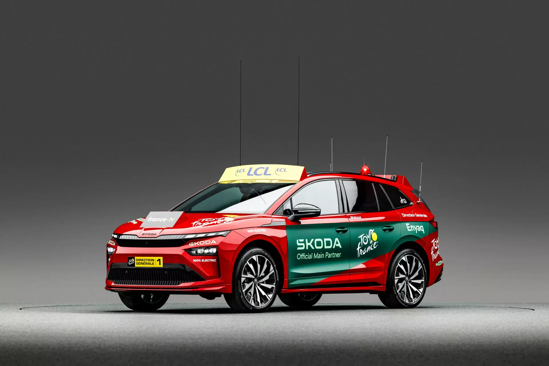 Skoda Enyaq Superb SUV Tour de France czerwony samochód zasięg opinie oceny