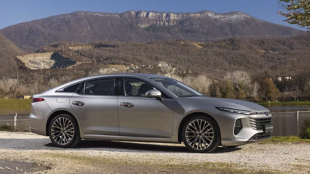 Skoda Superb ma rywala w Bestune B70 w rozmiarze BMW serii 5