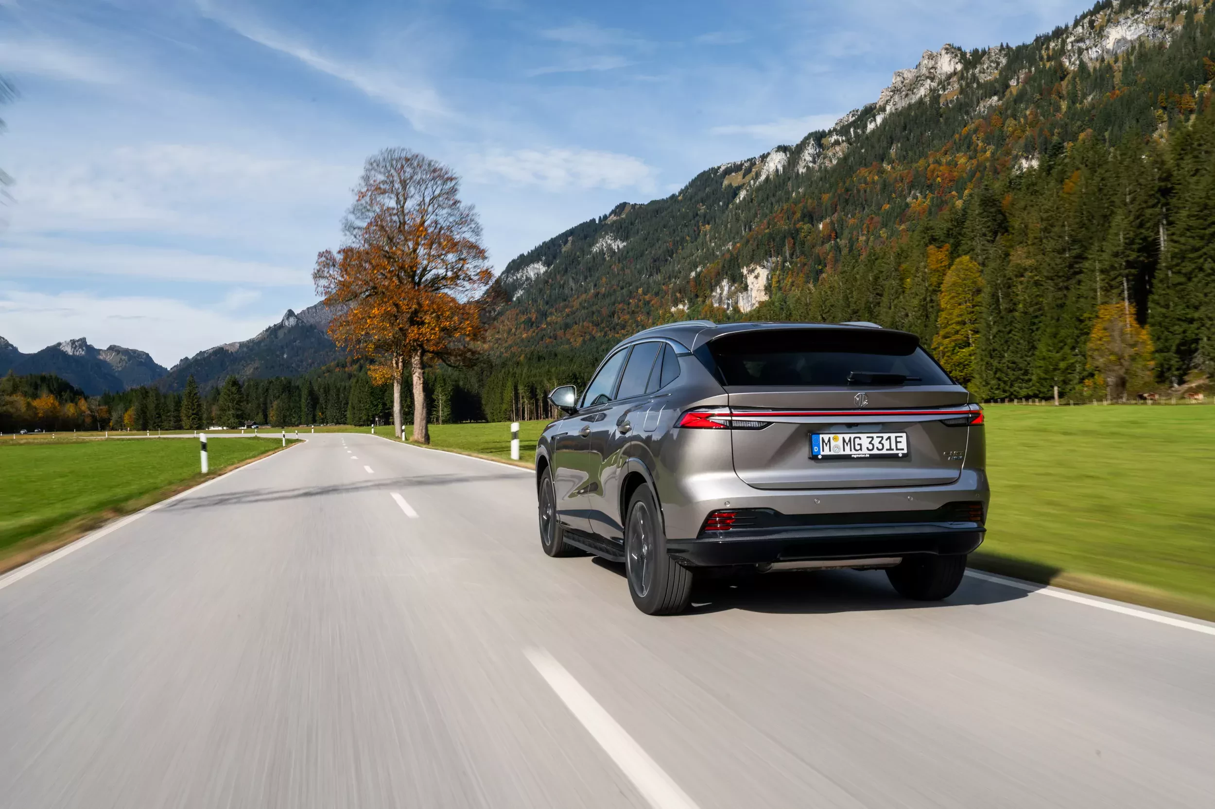 SUV MG HS PHEV Luxury