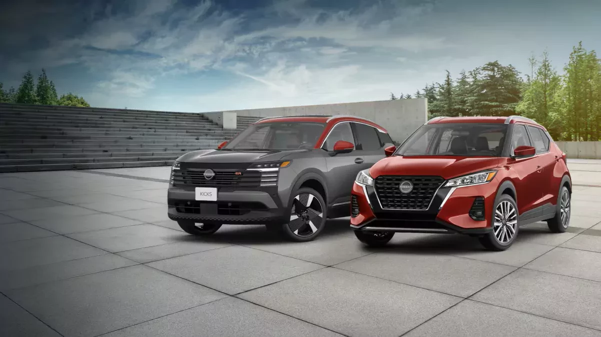 Nissan Kicks / Nissan Kicks Play / porównanie