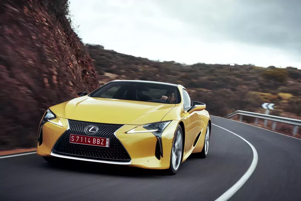 nowy-lexus-lc-silnik-v8