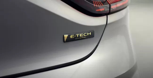 oszczędne jak Toyota Renault Clio E-Tech hybrid