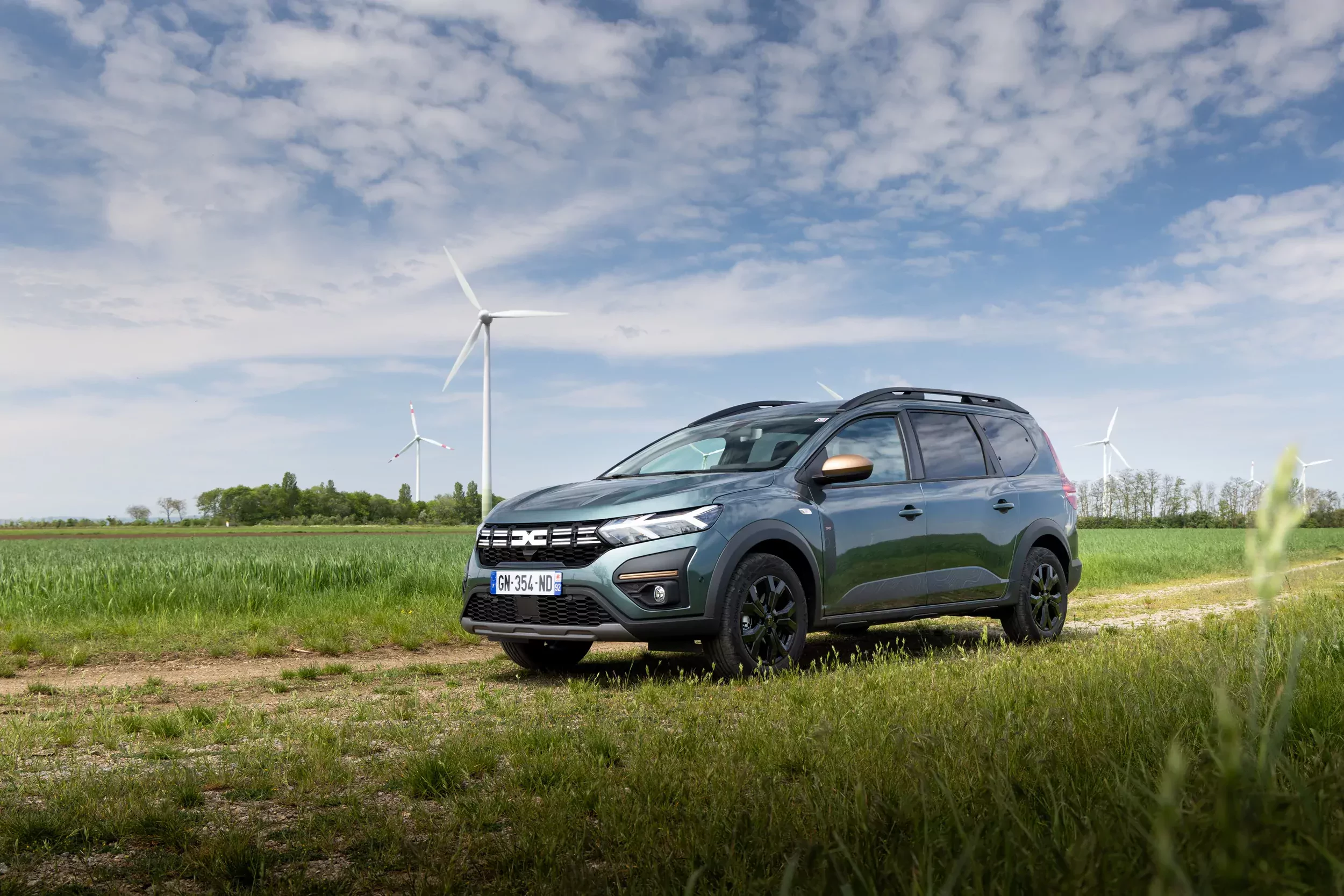 rodzinny samochód Dacia Jogger