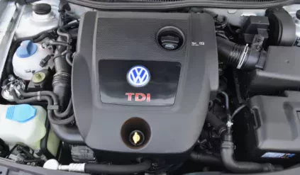 volkswagen-golf-gti-tdi