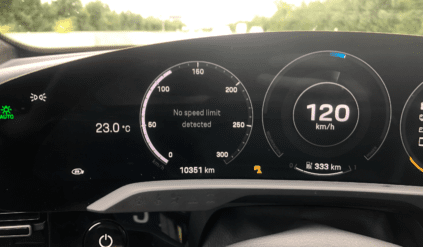 zasieg-samochodu-elektrycznego-porsche-taycan