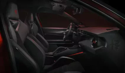 Alfa Romeo Junior SUV silnik cena spalanie moc hybryda elektryk ceny nowy opinie oceny zalety