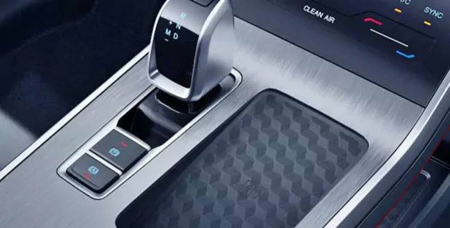 SUV EBRO S400 wnętrze