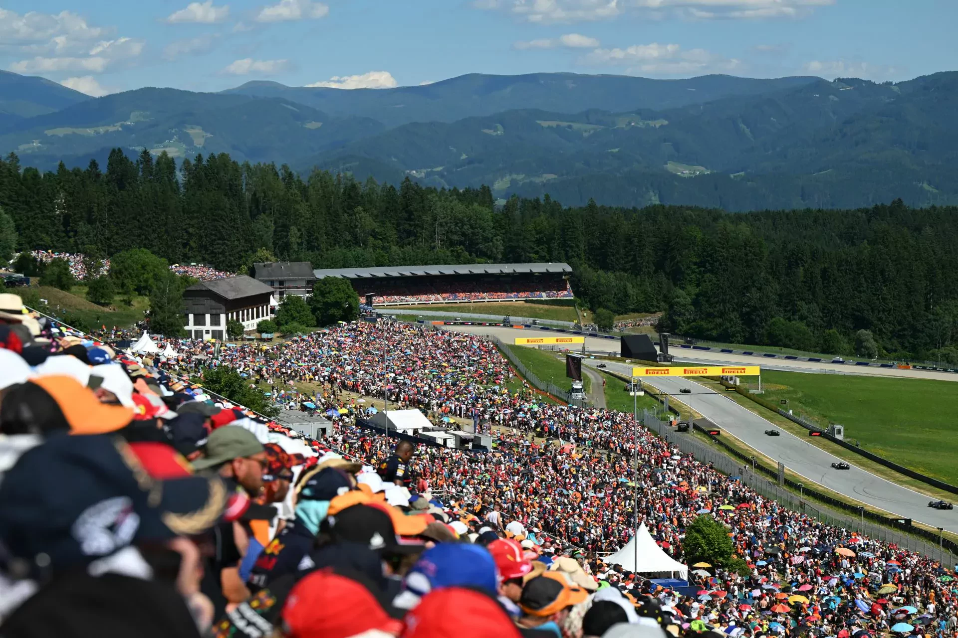 F1 Film Formuła 1 oglądalność opinie ocena recenzje box office wyniki polska usa bilety
