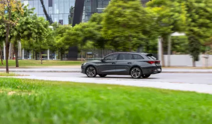 Seat_Leon_Sportstourer z funkcjonalnością SUV-a