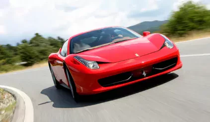 Ferrari 458 Italia przebieg cena silnik wytrzymałość opinie oceny zalety ceny