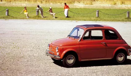 Fiat 500 pierwszy klasyczny cena ceny klasyczna motoryzacja silnik moc prędkość