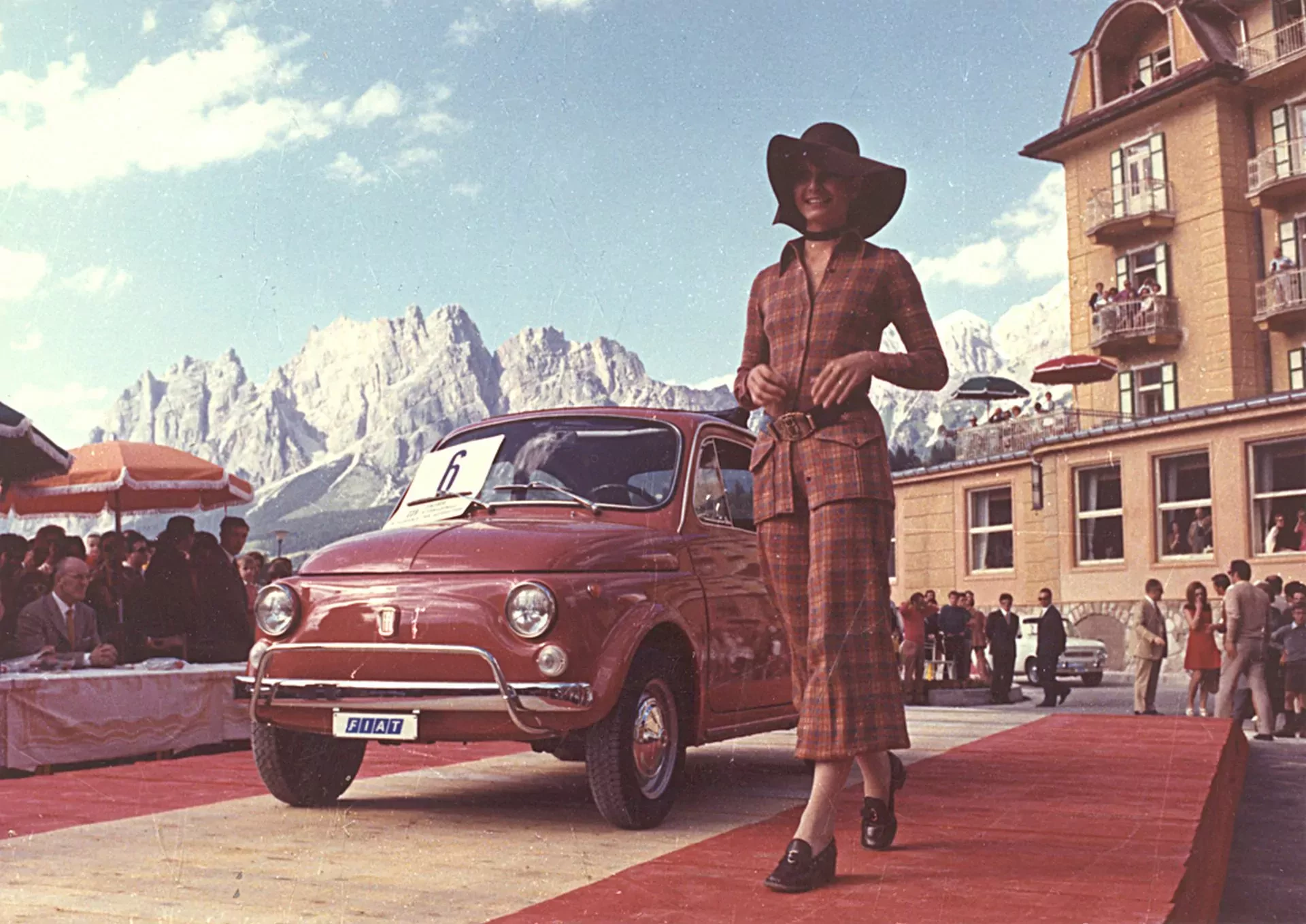 Fiat 500 pierwszy klasyczny cena ceny klasyczna motoryzacja silnik moc prędkość