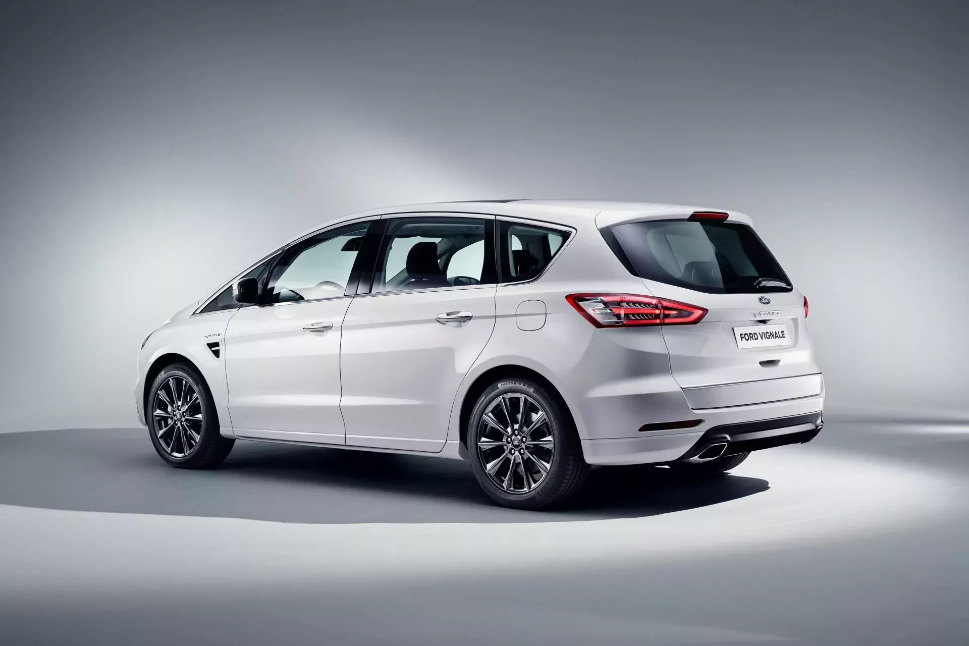 Ford S-MAX minivan opinie oceny wady zalety cena ceny używany nowszy