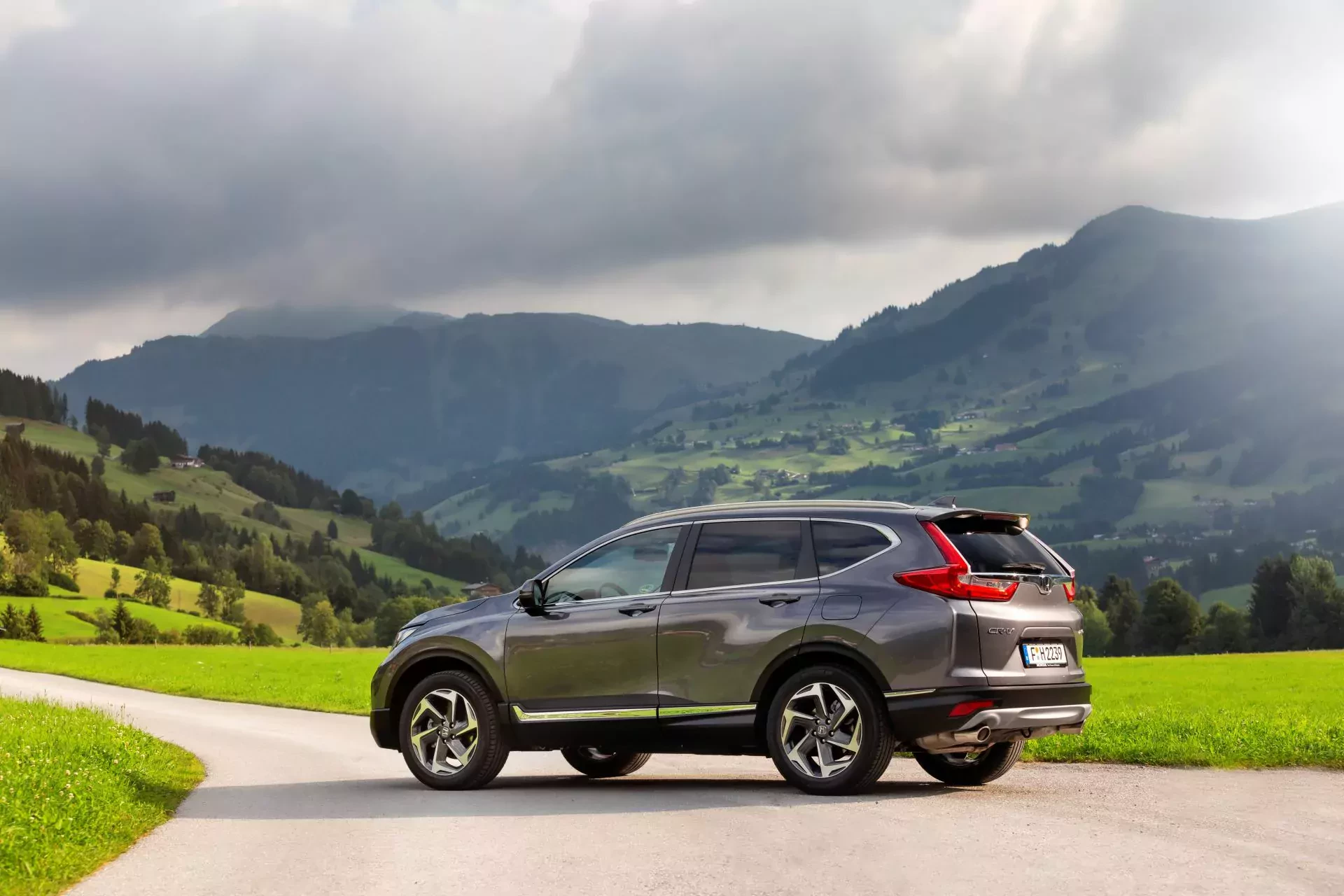 Honda CR-V silnik cena spalanie moc benzyna diesel ceny używana zalety opinie oceny