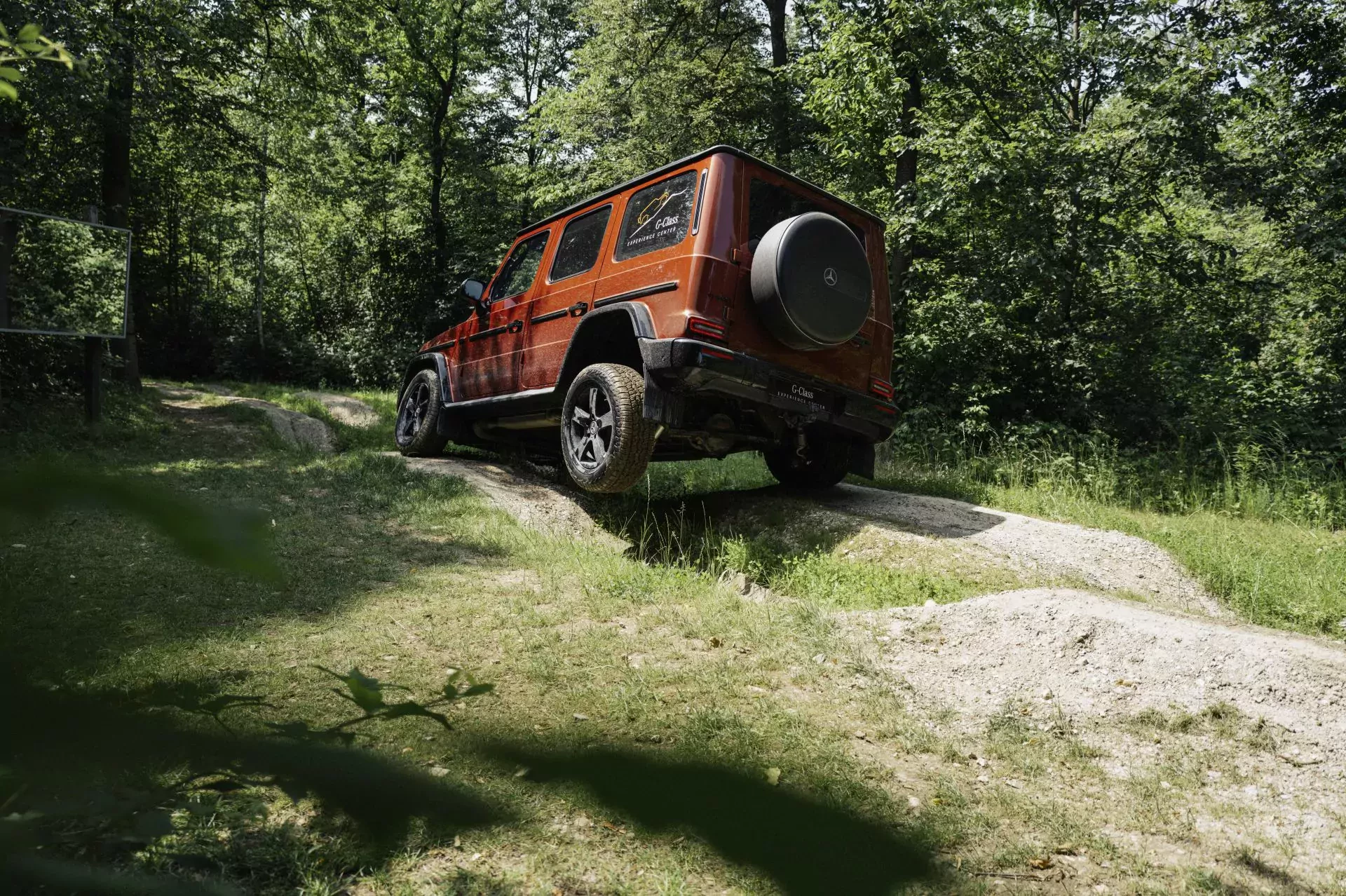 Mercedes klasa G klasy SUV silnik moc osiągi napęd opinie oceny terenowy