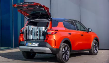 Opel Frontera Hybrid SUV bagażnik
