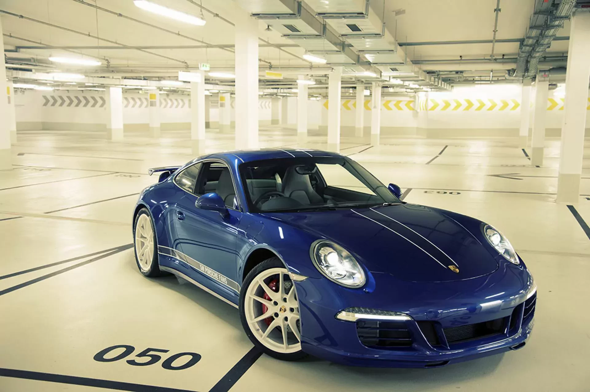 Porsche 911 Targa Carrera silnik cena moc ceny używane tanio okazja