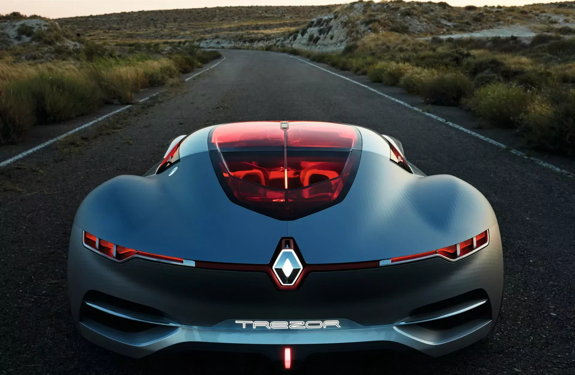 Renault Trezor concept silnik moc osiągi przyspieszenie produkcja