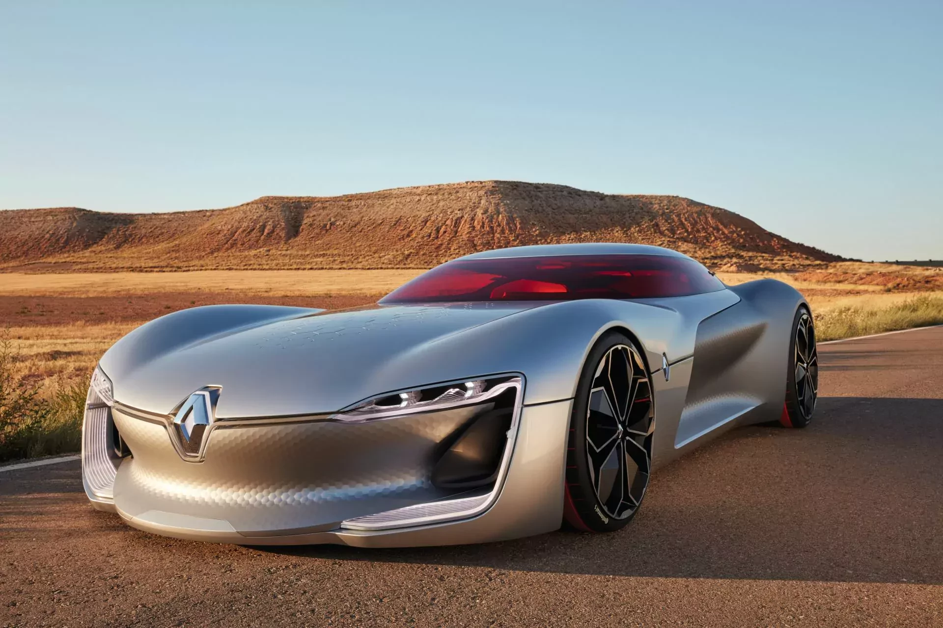 Renault Trezor concept silnik moc osiągi przyspieszenie produkcja