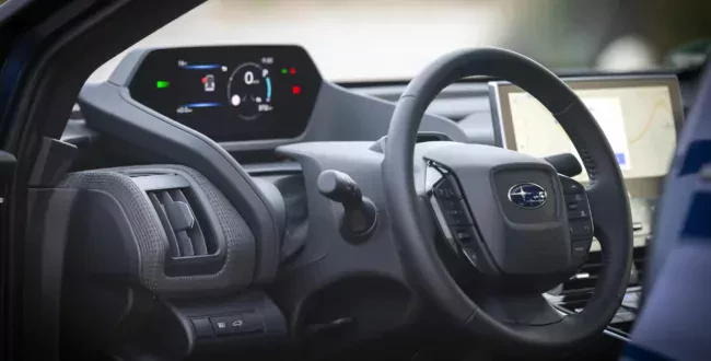 SUV Subaru Solterra silnik elektryczny zasięg ładowanie oceny opinie zalety Toyota