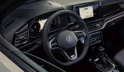SUV Volkswagen T-Roc silnik cena spalanie moc osiągi diesel benzyna opinie oceny zalety waday
