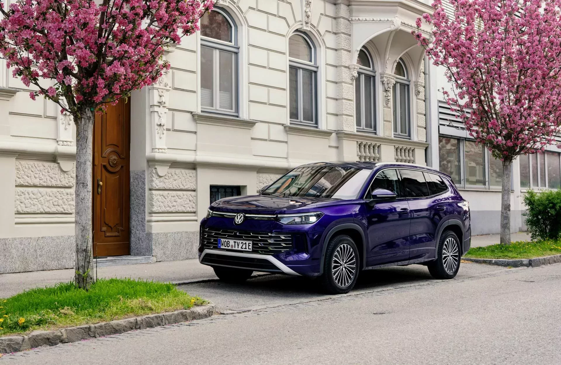 SUV Volkswagen Tayron cena silnik spalanie ceny nowy używany moc osiągi benzyna diesel hybryda