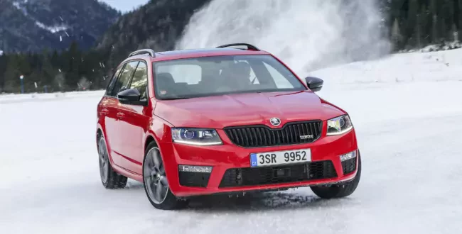 Skoda Octavia 3 generacji trzeciej trójka silnik benzyna diesel ceny cena używana opinie oceny