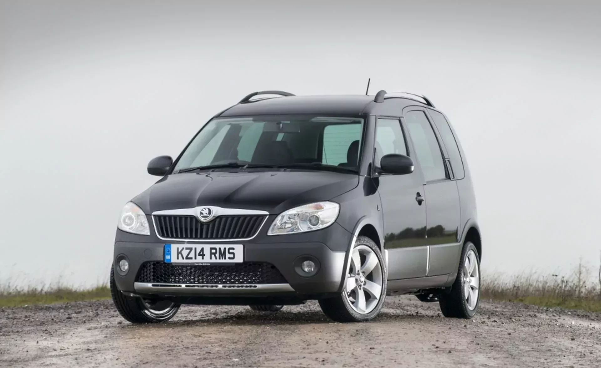 Skoda Roomster minivan kombi van silnik cena spalanie ceny używana opinie oceny zalety wady