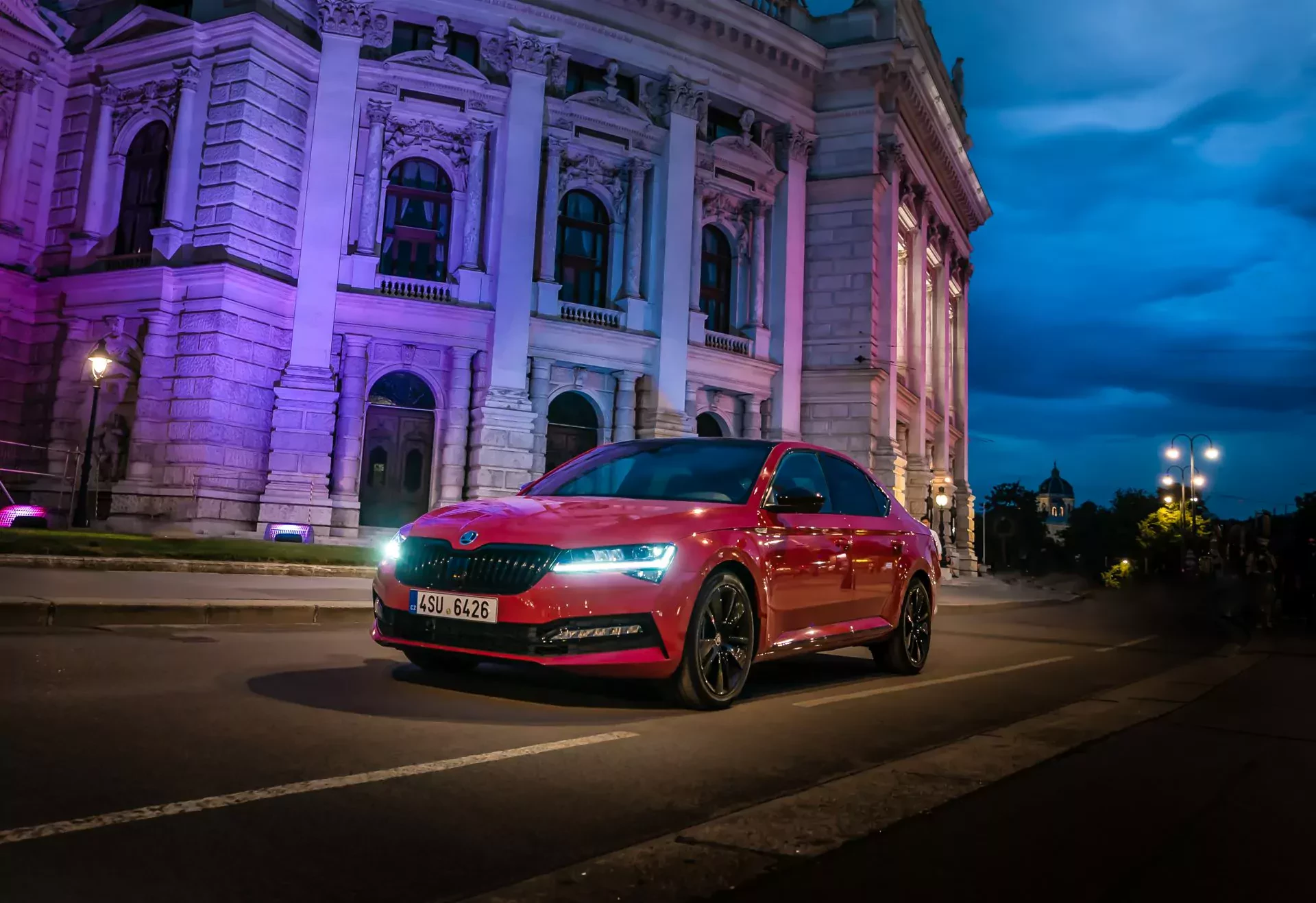 Nowoczesna Skoda rozbiła bank. Ludzie od razu ruszyli do salonów. Jeden z najpiękniejszych modeli