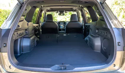 Subaru Forester SUV widok bagażnika