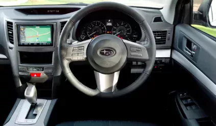 Subaru Legacy używane nowe silnik spalanie cena ceny opinie oceny zalety wady