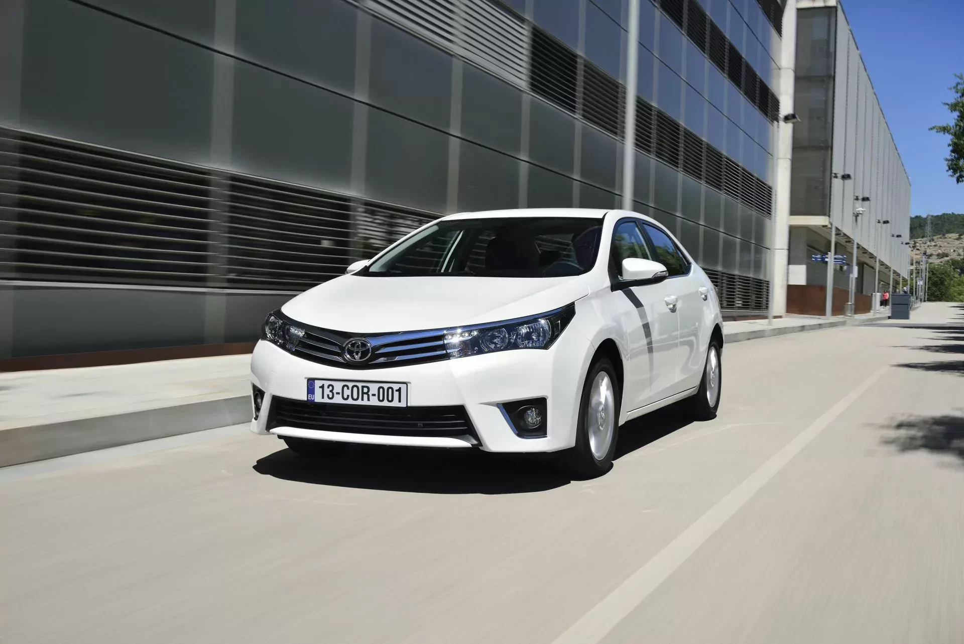 Toyota Corolla silnik cena spalanie generacja używane używana ceny opinie oceny zalety