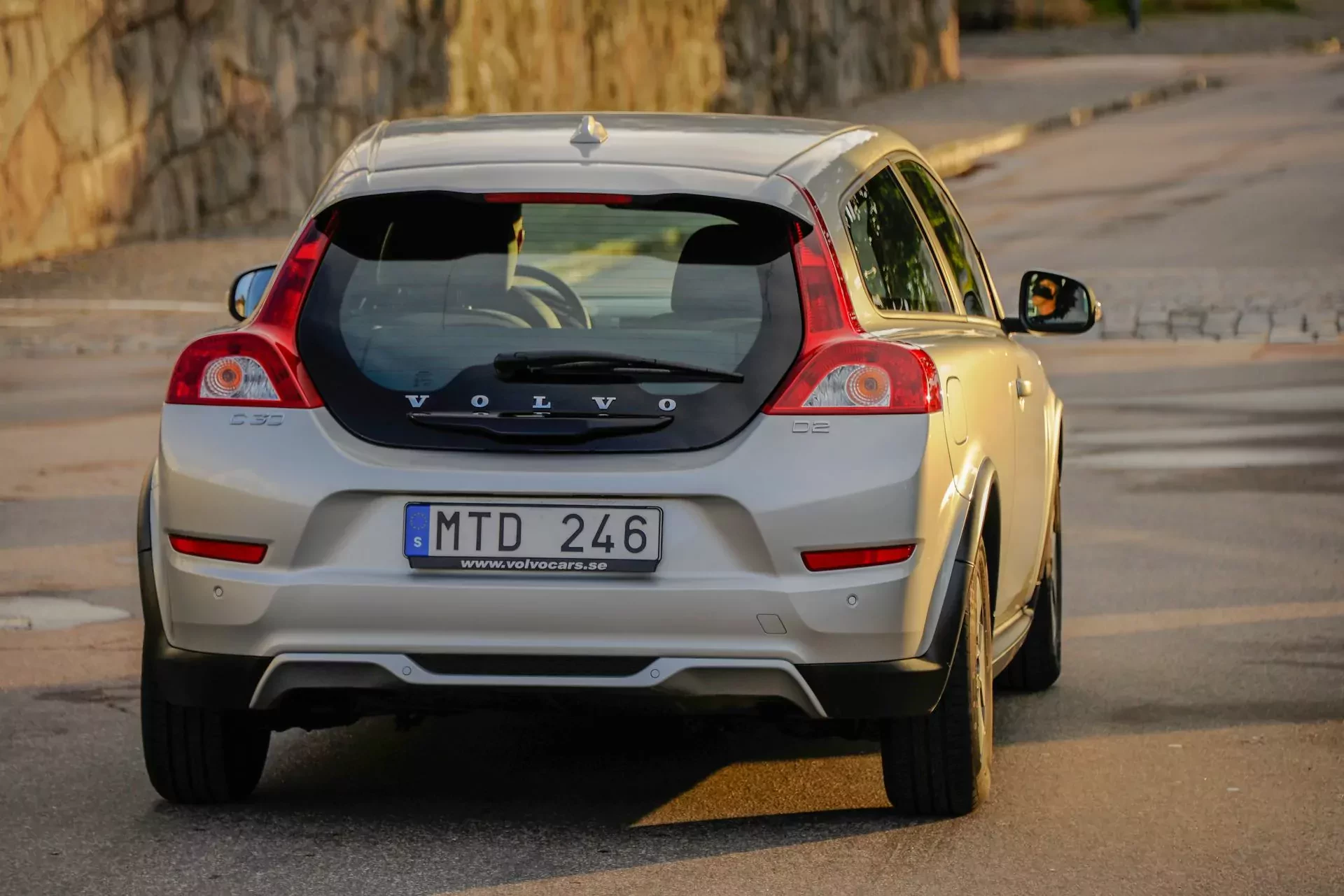 Volvo C30 silnik cena ceny benzyna diesel osiągi wytrzymałość bezpieczeństwo opinie oceny zalety wady