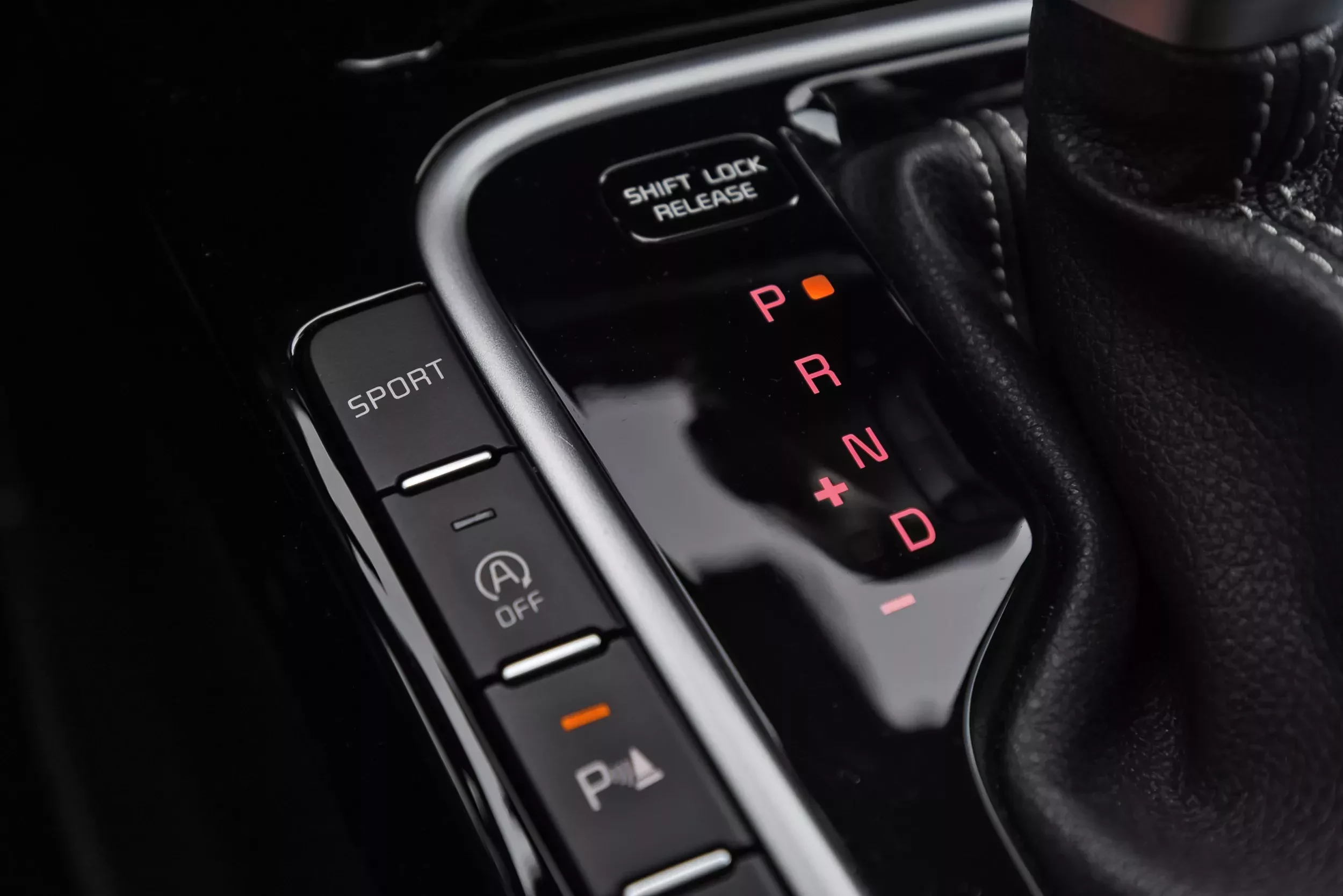 Nowiutki crossover w cenie chińskiego samochodu. Uznany jak Toyota jest lepszą opcją niż Omoda 5