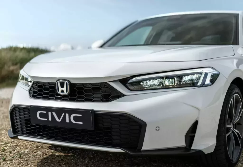 honda-civic-2025-lifting