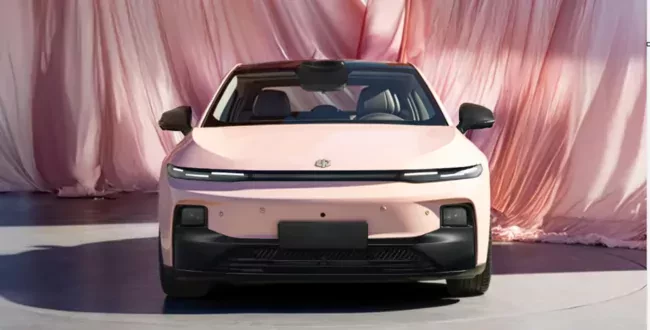 nowy Leapmotor B01 zdjęcie poglądowe nowego rywala Toyoty i MG